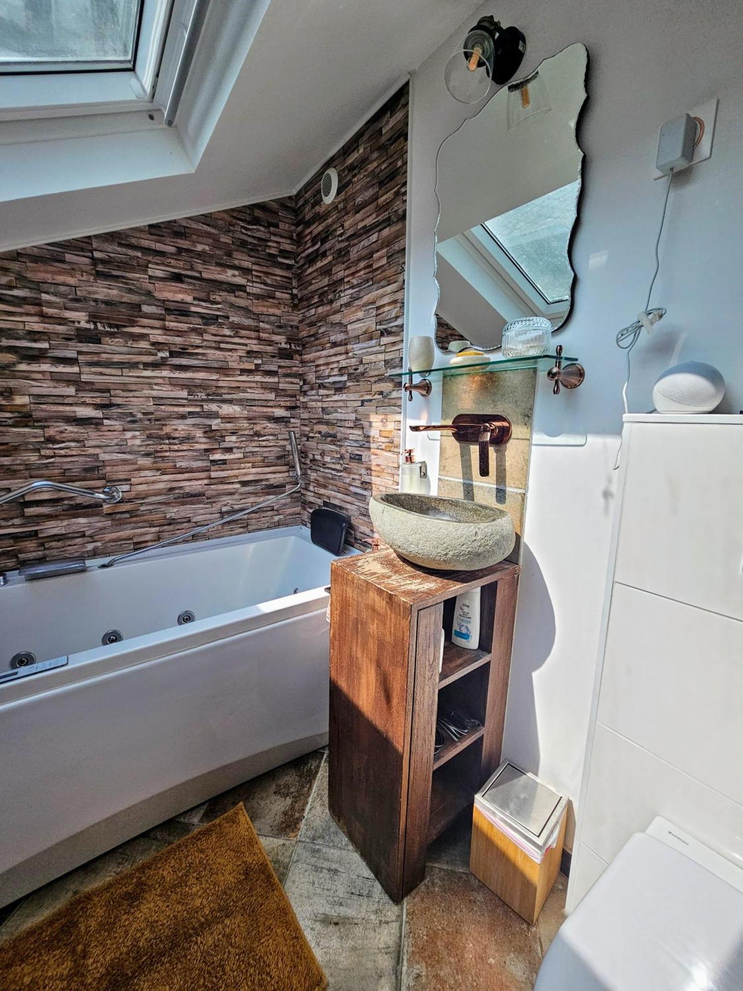 2 Appt Medielounge Ou Medieold, Parking Vue Magnifique Par Beds76 ルーアン エクステリア 写真